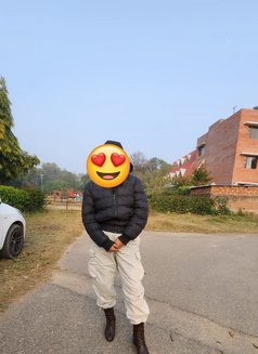 Aarushi - escort in Chandigarh Photo 5 of 6