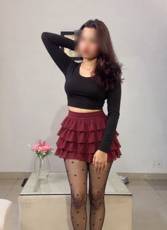 Aarushi - escort in Noida Photo 2 of 4