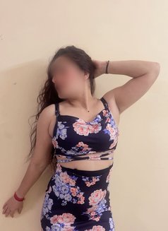 Aarvi Independent Kashmiri Girl - escort in Bangalore Photo 6 of 6