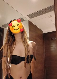 Aarvi - escort in Pune Photo 12 of 17