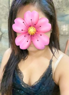 Aarya Agarwal - escort in Pune Photo 4 of 8