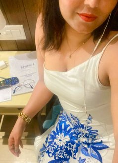 AARYA ,only online services,CAM CHAT PH - escort in Chennai Photo 5 of 9