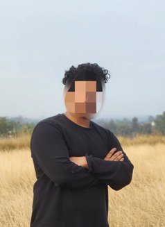 Aaryan - Male escort in Bangalore Photo 3 of 6