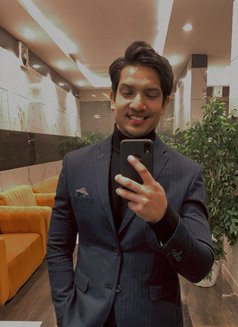 Aaryan Rocks - Male escort in Gurgaon Photo 3 of 10