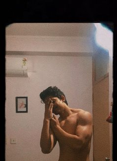 Aaryan Rocks - Male escort in Gurgaon Photo 7 of 10