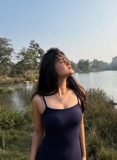 Aarzoo Sinha Incall Outcall, Escort - escort in Ahmedabad Photo 4 of 7