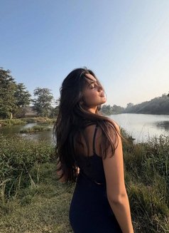 Aarzoo Sinha Incall Outcall, Escort - escort in Ahmedabad Photo 7 of 7