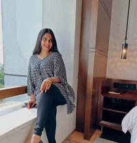 Aashi - escort in Chandigarh Photo 1 of 2