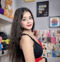 Aashi - escort in Kochi Photo 1 of 6