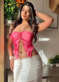 Aashi - escort in Kochi Photo 1 of 5