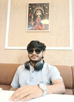 Aashu - Male escort in Ahmedabad Photo 4 of 4