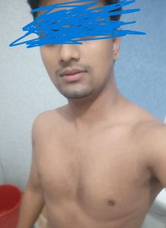 Aashu - Male escort in New Delhi Photo 2 of 3