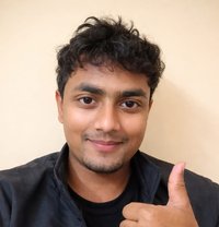 Aashu - Intérprete masculino de adultos in New Delhi