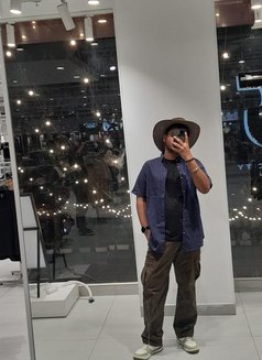 Aashu - Acompañantes masculino in Lucknow Photo 1 of 2