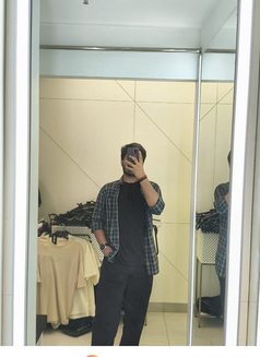 Aashu - Acompañantes masculino in Lucknow Photo 2 of 2