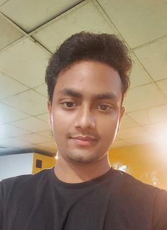 Aashu - Acompañante masculino in New Delhi Photo 2 of 4