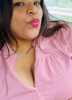 Aastha bhabhi available - escort in Chandigarh Photo 4 of 5
