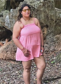 Aastha bhabhi available - escort in Chandigarh Photo 5 of 5