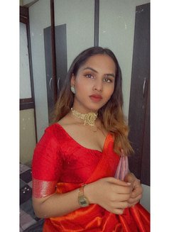 Aastha - Transsexual escort in Mumbai Photo 10 of 11