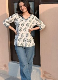 Aavani - escort in Chennai Photo 2 of 2