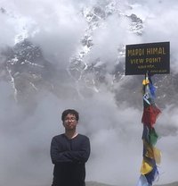 Aayam Thapa - Acompañantes masculino in Kathmandu