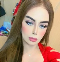 Aayat a Versatile Shemale - Transsexual escort in Dubai