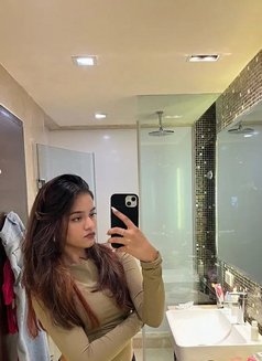Aayesha Cam Session and Meet - escort in Thane Photo 1 of 3