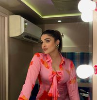 Aayesha - Intérprete de adultos in Ahmedabad
