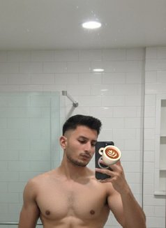 Aayu - Male escort in Noida Photo 4 of 4