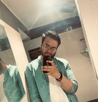 Sid - Male adult performer in Jaipur