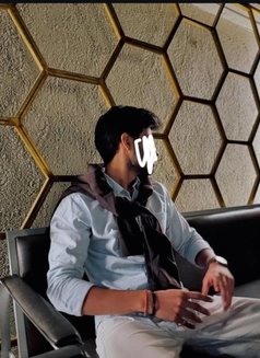 Aayush - Male escort in Noida Photo 2 of 5