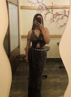 Aayushi Bhatta meet and pay no scam - puta in Kathmandu Photo 2 of 2