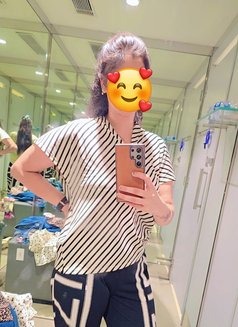 Aayushi Genuine Real Meet, Cam Show🤍29 - puta in Bangalore Photo 3 of 7