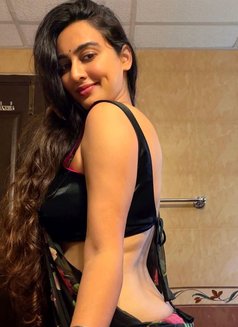Aayushi - Intérprete de adultos in Dubai Photo 1 of 8