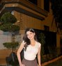 Aayushi - puta in New Delhi Photo 1 of 4