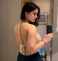 Aayushi - escort in Noida Photo 1 of 2