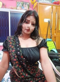 Aayushi - escort in Noida Photo 2 of 2