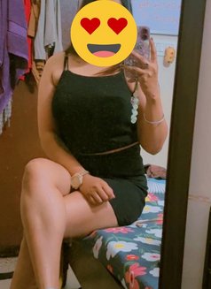 Aayushi Sharma - escort in Chandigarh Photo 4 of 5