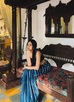 Aayusi - escort in Thiruvananthapuram Photo 1 of 3