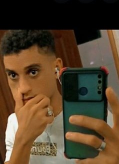 Aazannoor - Male escort in Nairobi Photo 4 of 4