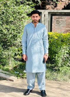 Ab2 - Agencia de acompañantes masculinas in Hyderābād, Pakistan Photo 4 of 6