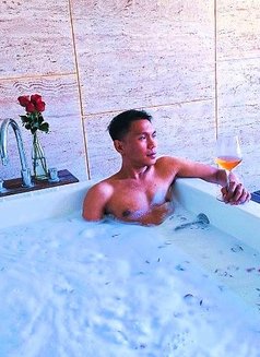 Abaey - Acompañantes masculino in Bali Photo 3 of 5