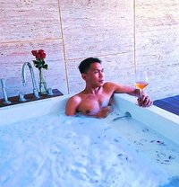 Abaey - Acompañantes masculino in Bali