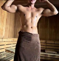 Abamjago - Male escort in Singapore Photo 4 of 10
