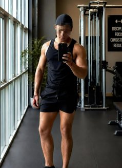 Abamjago - Acompañante masculino in Kuala Lumpur Photo 5 of 9