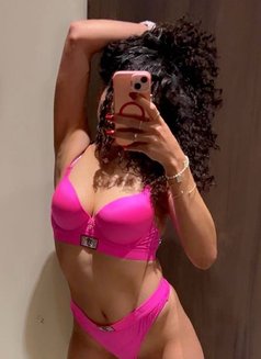 Aban - escort in Muscat Photo 5 of 7