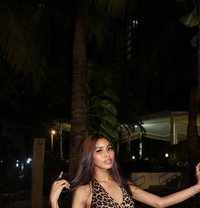 Abby Acuin - Acompañantes transexual in Manila Photo 4 of 7