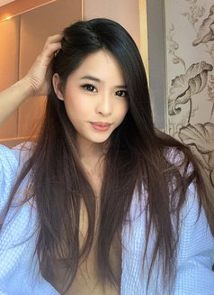 Abby BIG Hard COCK (top&bottom) Cum alot - Transsexual escort in Dubai Photo 25 of 25
