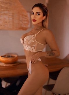 Abby - escort in Dubai Photo 5 of 10