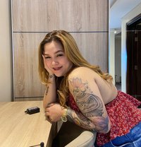 Abby - escort in Doha Photo 1 of 6